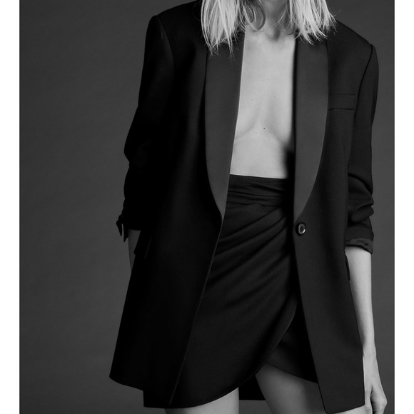 NWT ZARA High Waisted Draped Mini Skirt Black M - Picture 2 of 3